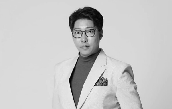 "믿을 수 없다"…<b>대도서관</b> 갑작스런 별세에 <b>추모 물결</b>