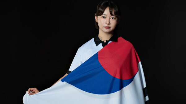 ‘2025년 체육발전유공 포상 및 제63회 대한민국체육상 전수식’에서 맹호장을 수상한 볼링 국가대표 이찬미 선수. 전라남도 장애인 체육회 제공