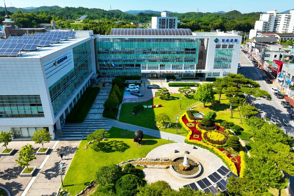 보성군청 전경.