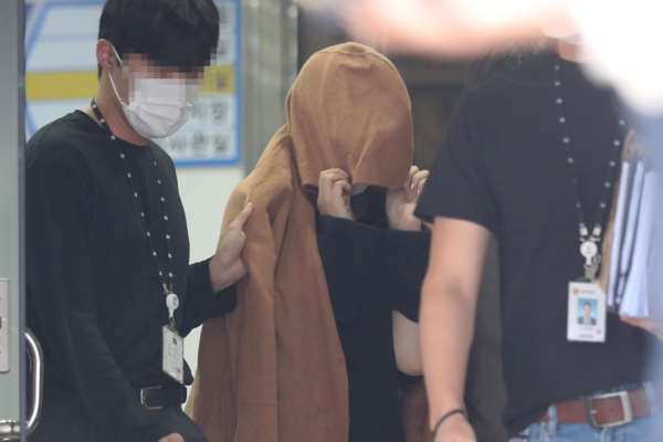 뉴질랜드 가방 속 남매 시신 사건 피고인. 연합뉴스