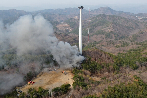 근로자 3명 사망한 영덕 풍력발전소 , 경찰 압수수색 나서 < 사건과 근로자 3명 사망한 영덕 풍력발전소 , 경찰 압수수색 나서 < 사건과