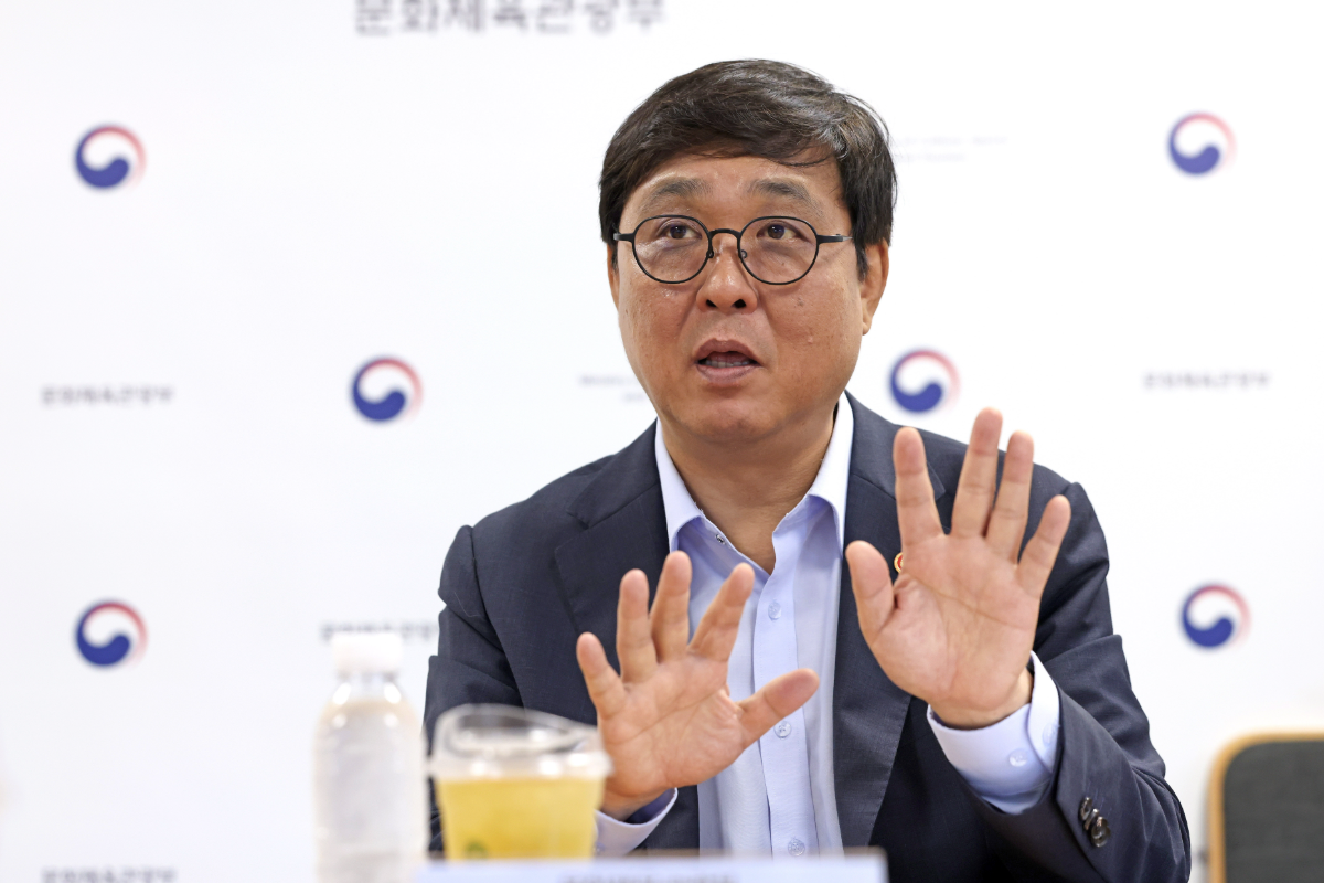 "<b>배우 몸값</b> 줄인다"…정부·영화계 '출연료 10% 미만' 상생 협약
