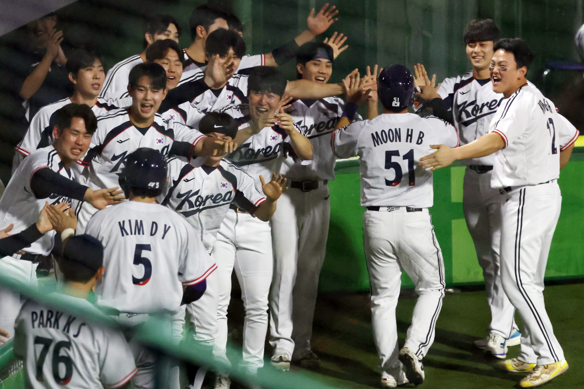 '중국 9-2 대파' 야구 대표팀, 결승행 안착…운명의 '금빛 <b>한일전</b>'