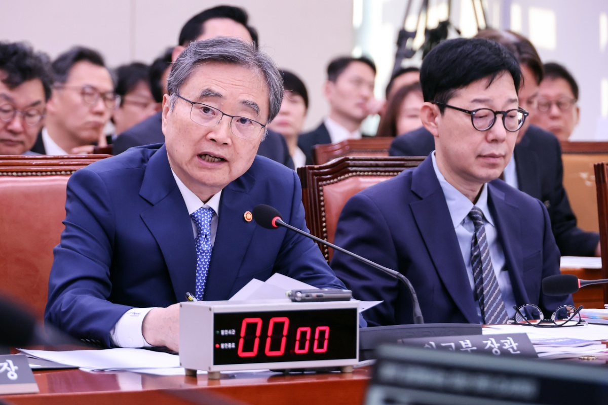"우크라만 쥐잡듯 하느냐"…北포로·지뢰 대응 놓고 여야 충돌